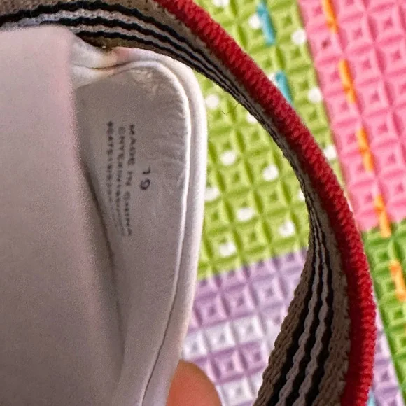 Burberry White Kids Dress Shoes with Red and Black Stripes - Picture 6 of 7